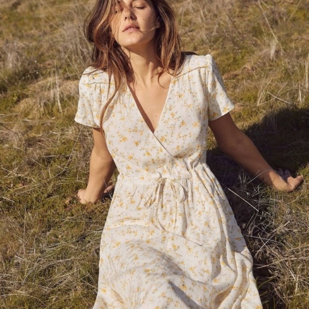 EUC Christy Dawn The Dawn Dress Yellow Flowers